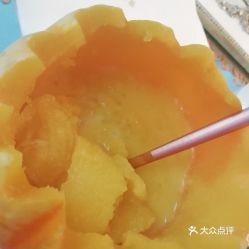 燕窝花胶：揭秘这两种珍贵补品的营养价值与功效