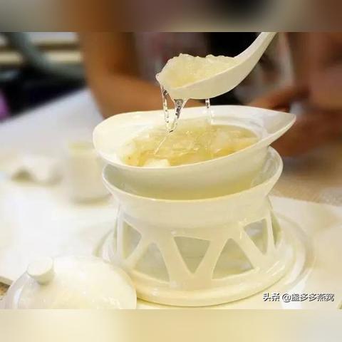 燕窝炖到什么程度合适呢：如何判断燕窝炖煮的更佳程度与食用方法