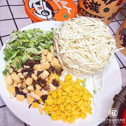 揭秘速食燕窝真实口感与多种食用方法：全面解析味道、营养与正确享用方式