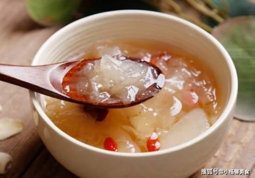 燕窝搭配哪些食材炖煮能缓解咳嗽？全面指南助您止咳养颜