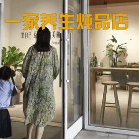 '燕窝搭配什么奶炖煮口感更佳：美味炖品秘诀揭秘'