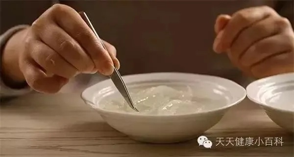 揭秘燕窝水货：湿挑工艺下的制作流程与影响