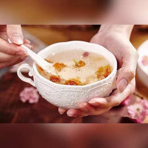 孕早期食用燕窝：探讨其益处与潜在风险