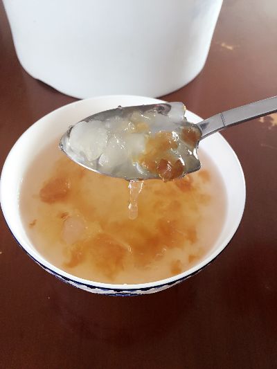 土豆炖燕窝桃胶的美味搭配与炖制方法