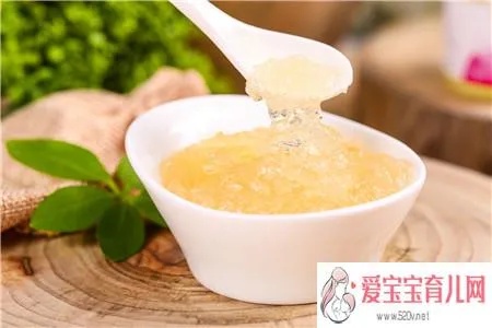 婴儿多大可以吃燕窝粥及米糊，宝宝几个月能食用燕窝粥？