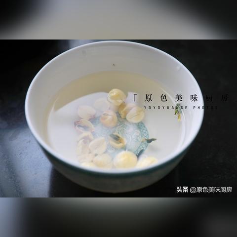 冲洗燕窝是用什么水洗好：选择更佳水质彻底清洁燕窝