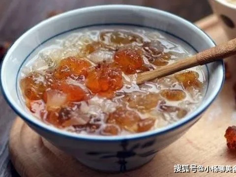 桃胶燕窝里面加什么材料好，提升口感与营养