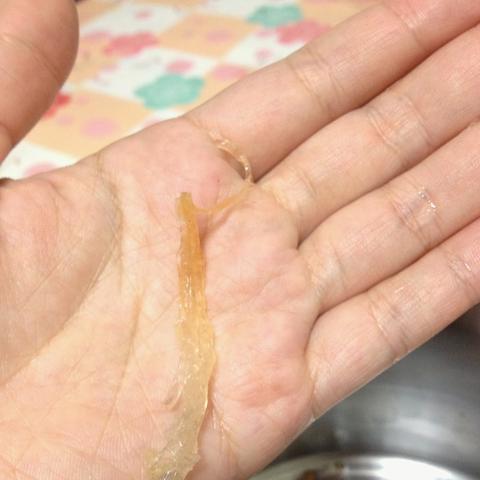 揭秘燕窝黑点：食用前必须逐一挑除吗？