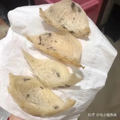 '探究不同颜色燕窝的品质与营养价值：哪种颜色的燕窝更佳？'