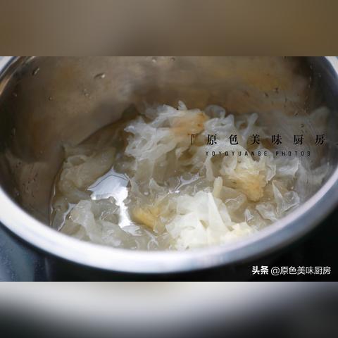 燕窝放在水里是什么样子