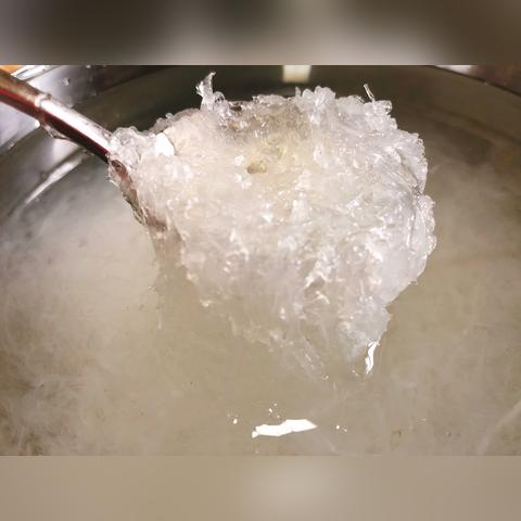 燕窝清炖好还是加冰糖炖好，搭配什么食用更美味？