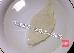 燕窝泡发冲洗：选择哪种水清洁效果更佳？