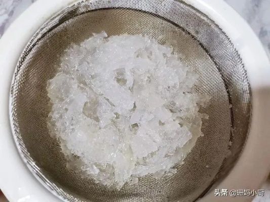 家庭自制燕窝全攻略：详尽食材清单与炖煮步骤解析