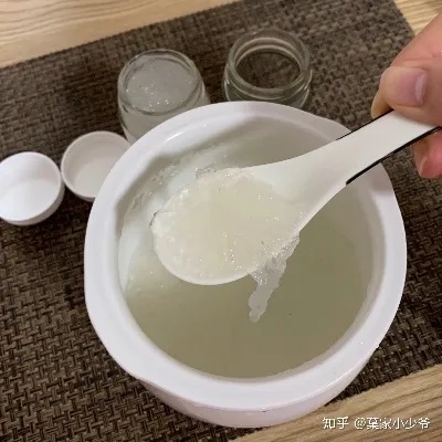 探索燕窝炖煮后的风味与口感：揭秘燕窝的真实味道