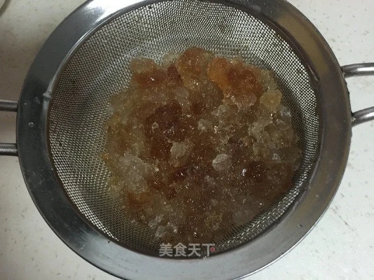 详解熬制桃胶燕窝的专用锅具及其烹饪方法