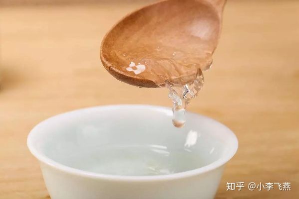 燕窝七白饮冲泡更佳选择：哪种水更能提味增效