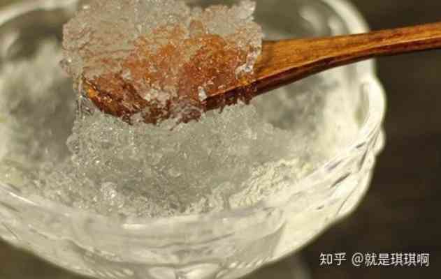 雪燕和燕窝很像：外观、味道相似的原因及区别探究