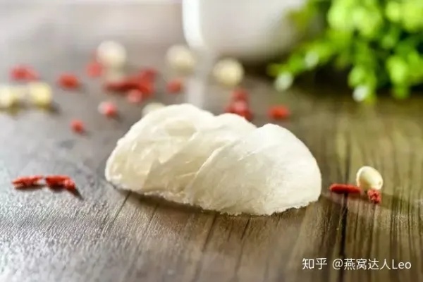 燕窝是什么原料制成的，包括其制作原料与组成成分