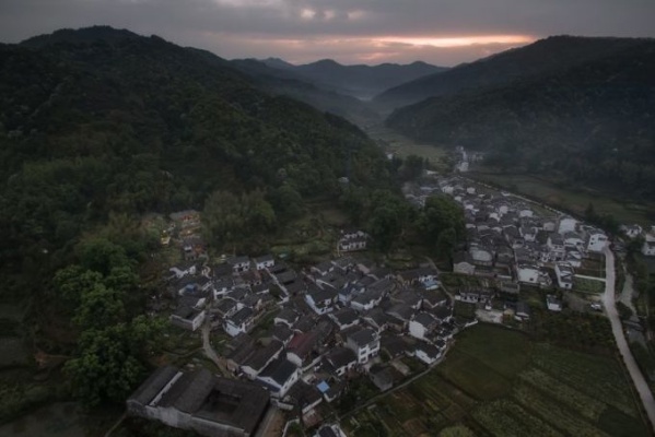 燕窝山村全景指南：探寻自然珍宝与乡村风情