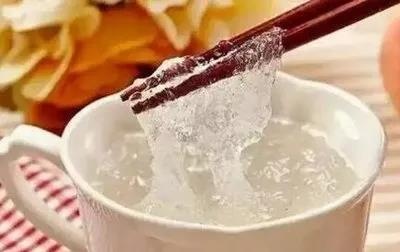 燕窝中的唾液酸跟其他食物中的一样吗：成分对比及其危害探究