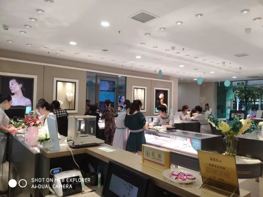 如何选择燕窝店黄金地段：聚焦人流量与消费潜力