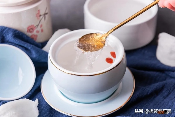 燕窝需要用什么炖：挑选炖煮燕窝的更佳食材与炖法指南