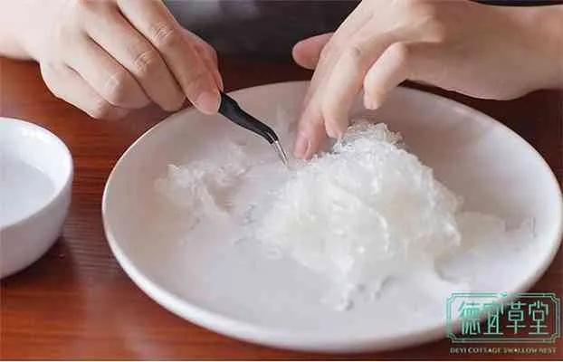 揭秘即食燕窝：全面解析制作材料与工艺流程