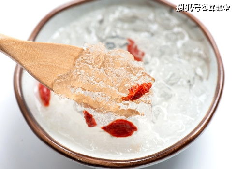 揭秘：黄色即食燕窝的独特成分与制作工艺