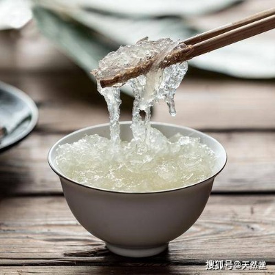 燕窝唾液酸伪科学：探讨其危害、作用、功效与研究现状及与其他食物的比较