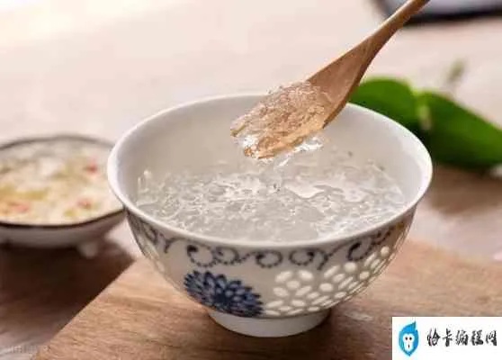 燕窝食用指南：探讨加盐还是加糖的正确方式及多种调味选择