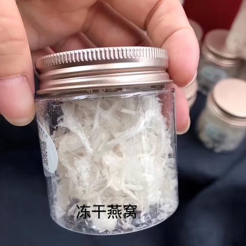 燕窝冲泡方法及冲泡后状态详解：常见疑问与视觉效果指南