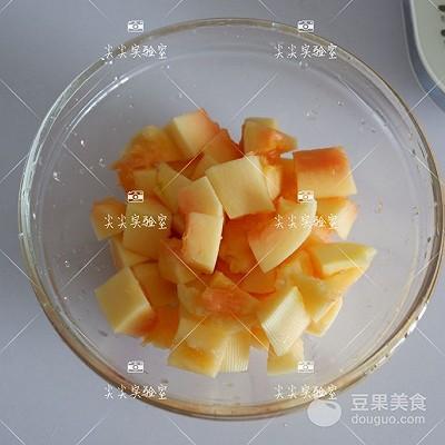 选用更佳炖煮工具：探讨如何选用适合炖煮银耳燕窝的专用锅具