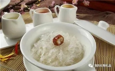 燕窝与雪燕：功效、区别及食用方法全面解析