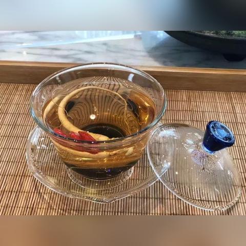 银耳与燕窝有什么可比性