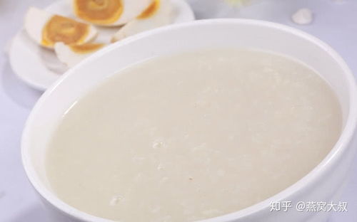 创意鲜奶燕窝甜品食谱及热门命名指南：满足你对美味与健康的双重追求