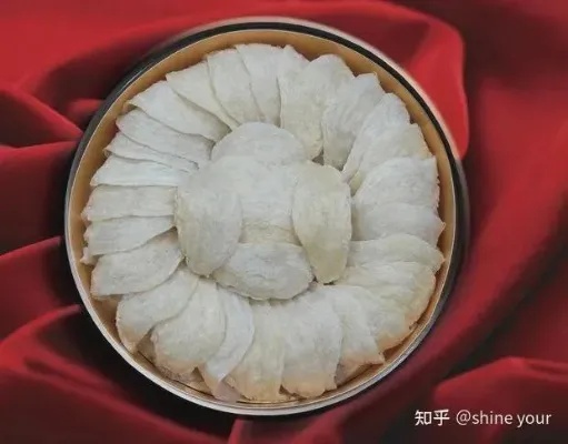 炖红色的燕窝叫什么来着呢，可食用红色燕窝做法探讨