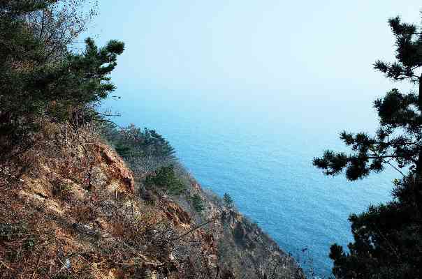 燕窝岭景区：揭秘自然奇观与文化风情的绝美景观集锦