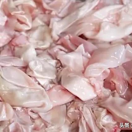 燕窝炖煮指南：揭秘加水量秘诀以实现更佳口感与营养保留