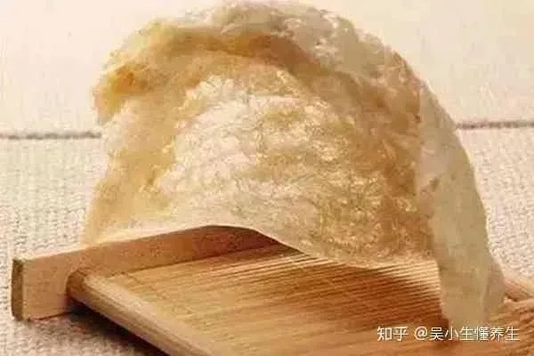 燕窝碎多少块钱一斤合适吃：探讨性价比与食用建议